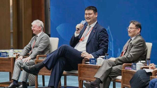 Malcolm Clarke Participates in the Blue Hall Forum: Exploring the Code to China's Success